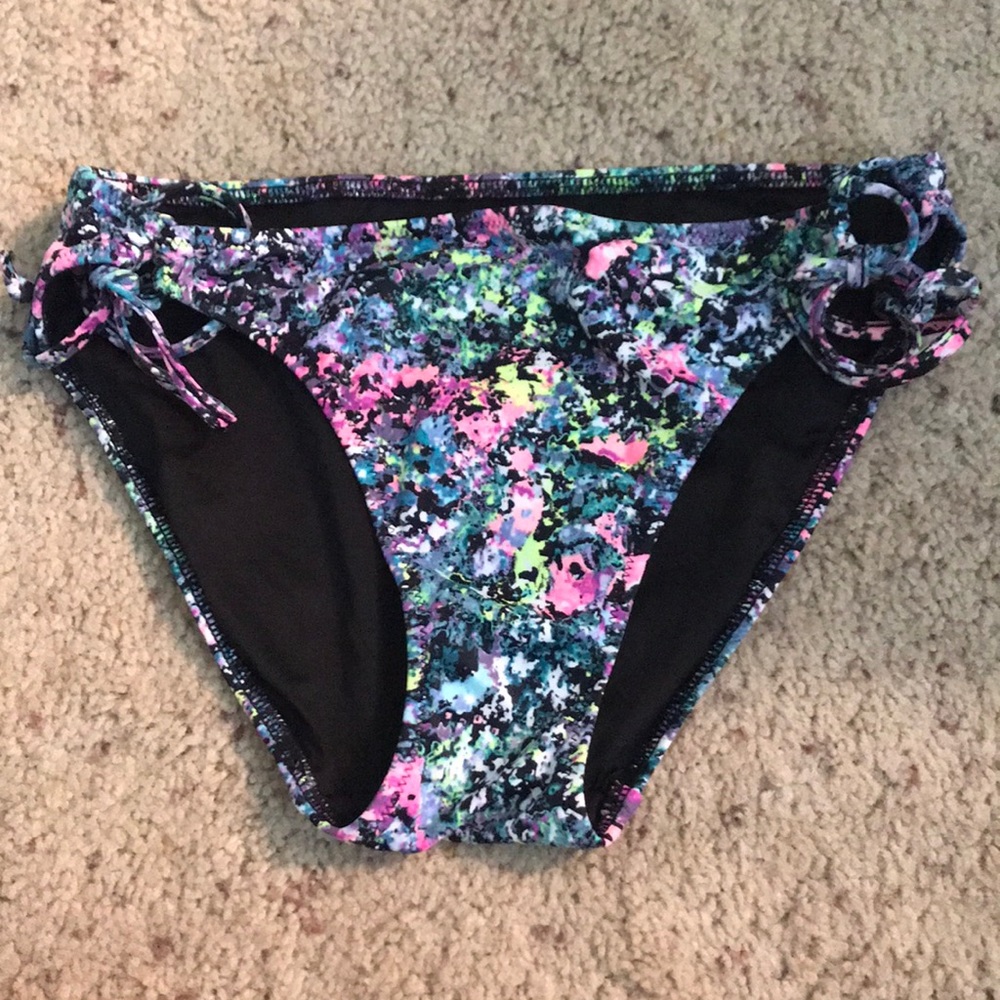 Victoria’s Secret bikini bottoms